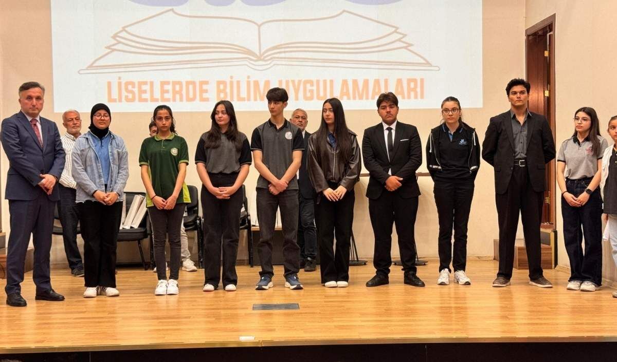 Kayseri’de Liselerde Bilim Uygulamaları Etkinliği Düzenlendi (4)