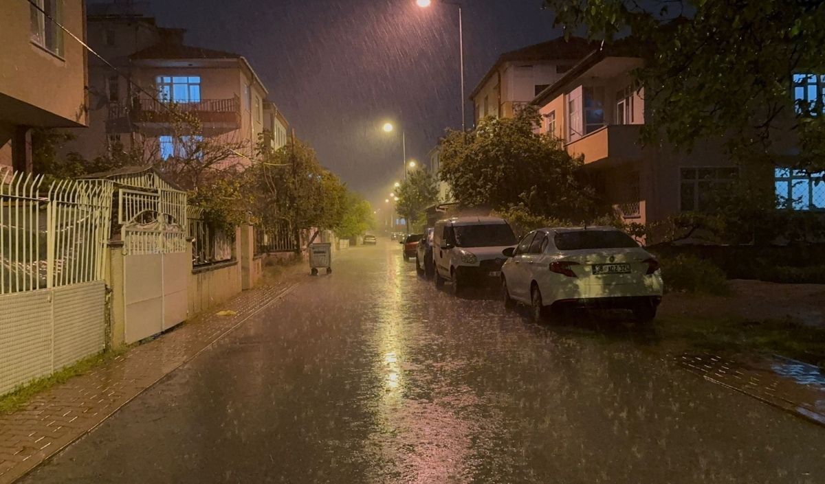 Kayseri’de Sağanak Alarmı! (1)