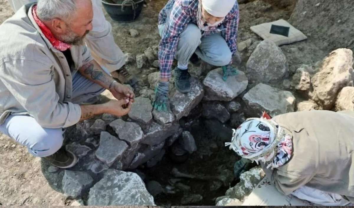 Cayonu Tepesinde 8 Mezar4