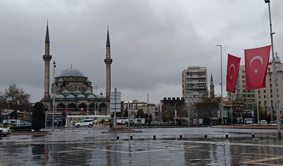 Kayseri sıcaklık 28 dereceye çıkacak, ardından sağanak geliyor