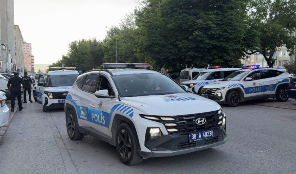 Kiz Arkdasina Zarar (1)