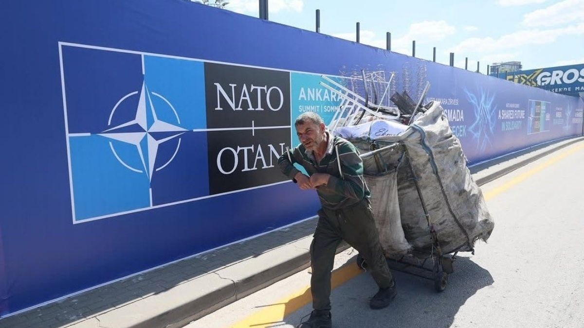 Mahmut Arıkan Nato Fotograf 1