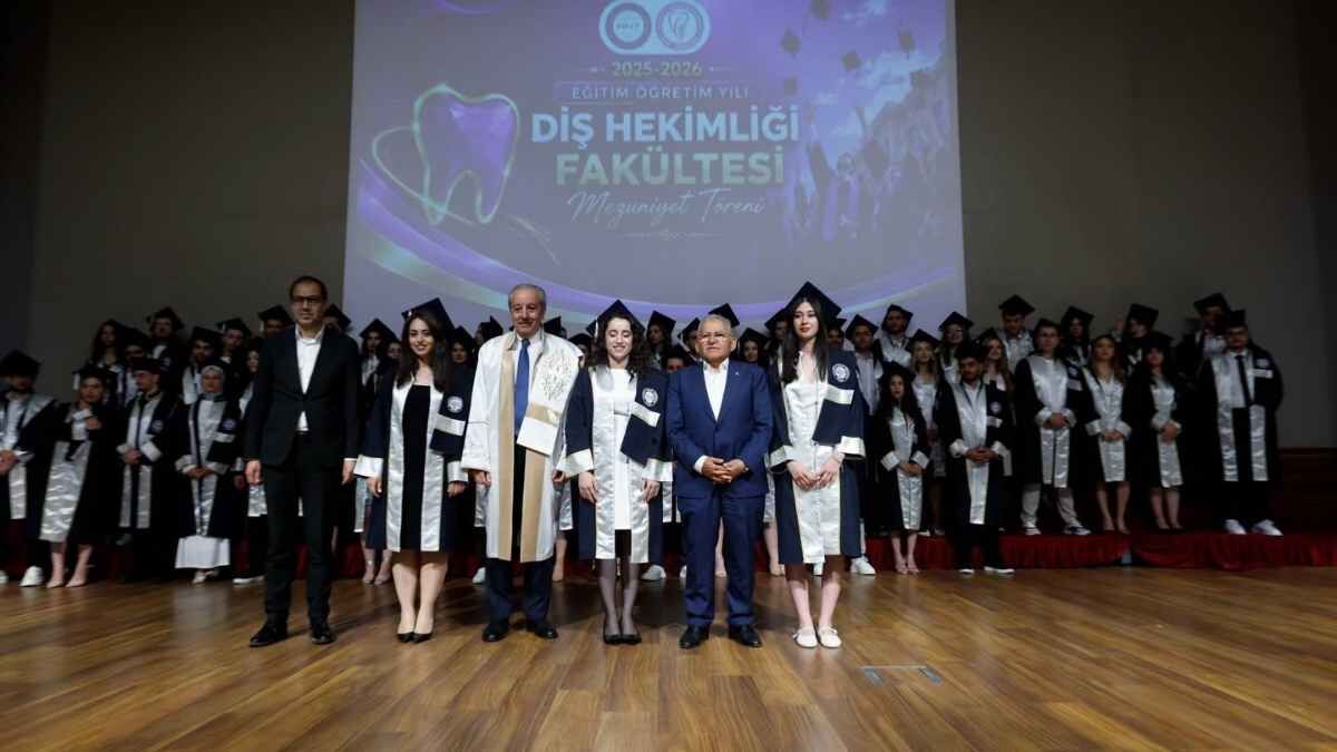 Nnyu Dis Hekim Mezuniyet (6)