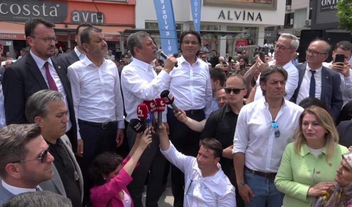 Özgür Özel Bize Bina Da Otobüs De Lazım Değil (1)