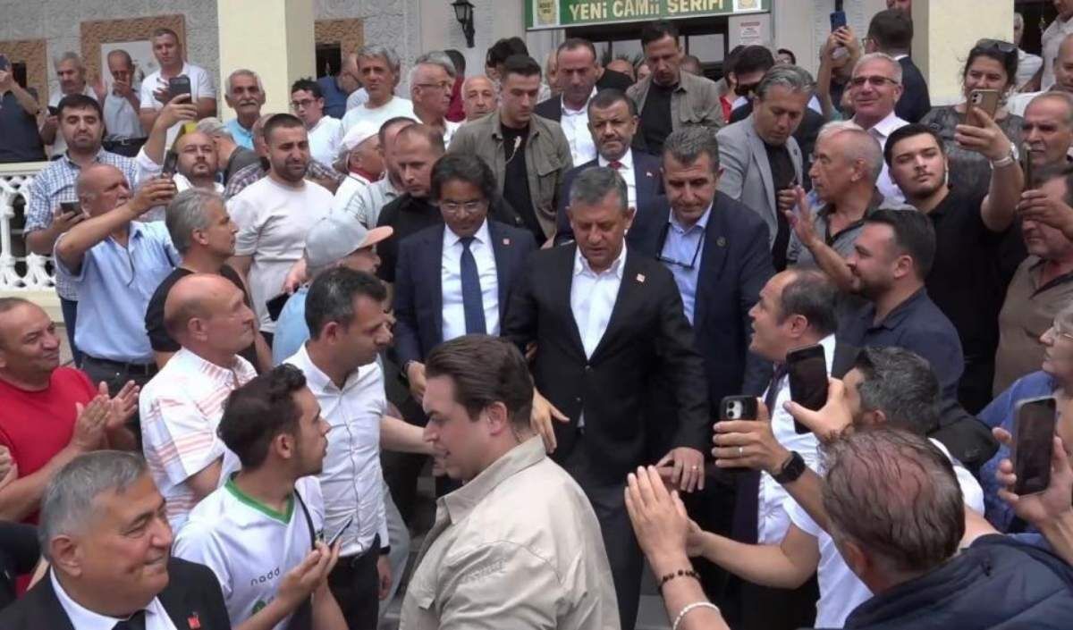 Özgür Özel Bize Bina Da Otobüs De Lazım Değil (4)