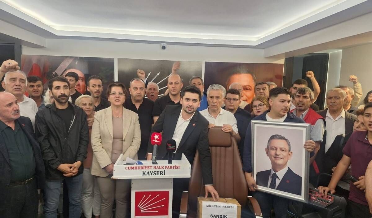 Özgür Özel Kayseriye Gelecek (3)