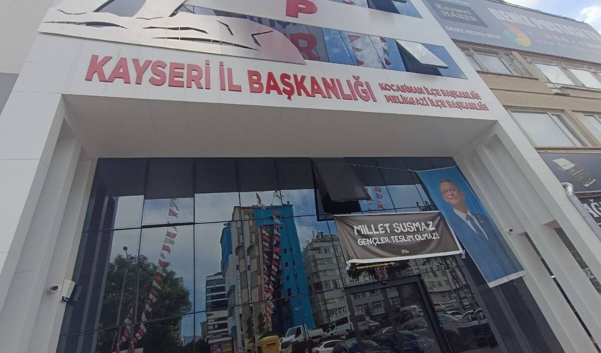 Özgür Özel’in Istifasının Ardından Gözbaşı Konuştu (3)