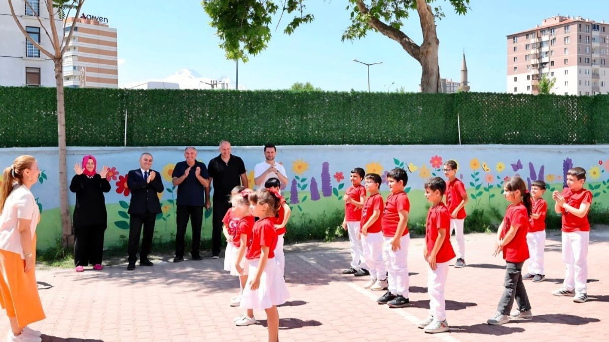 Rektor Altun Okul Zıyaret 5