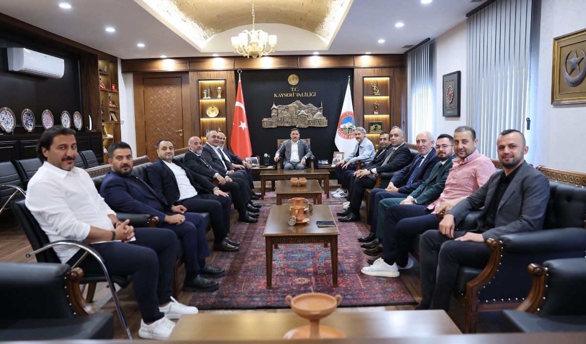 Vali Gokmen Cicek Kayserispor Yonetimi Kabul Etti (3)