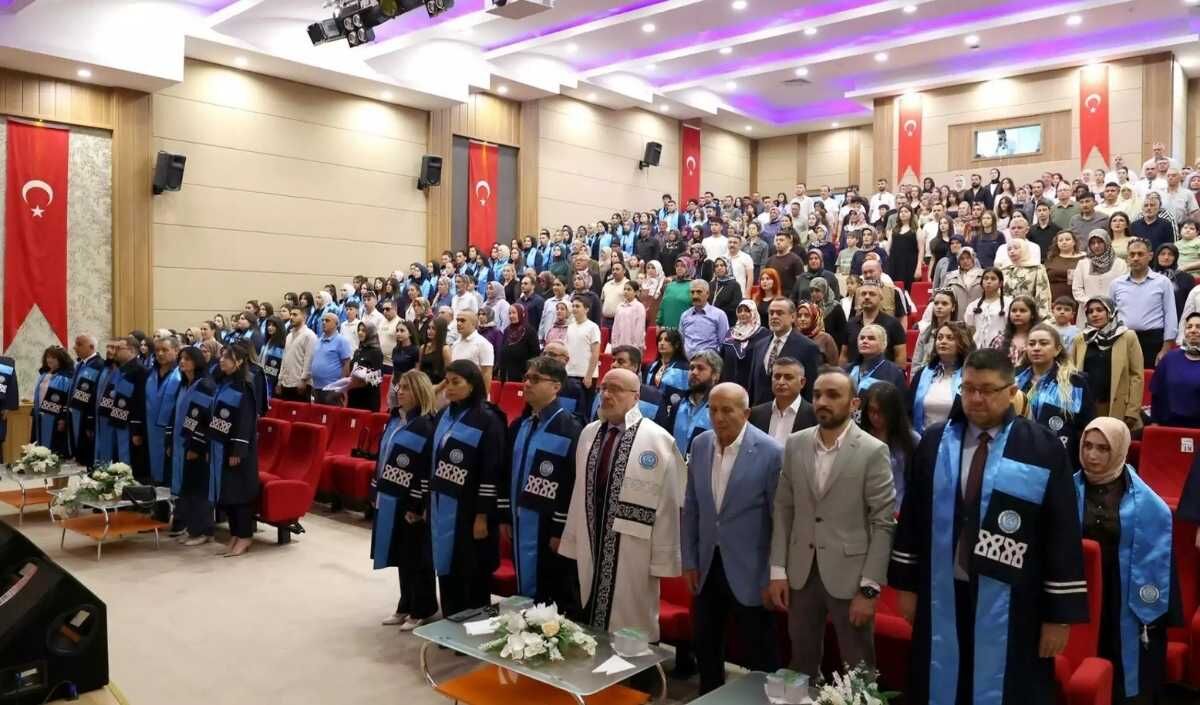 260 Öğrenci Mezun Oldu! Kayü'de Şed Kuşanma Töreni Düzenlendi (4)