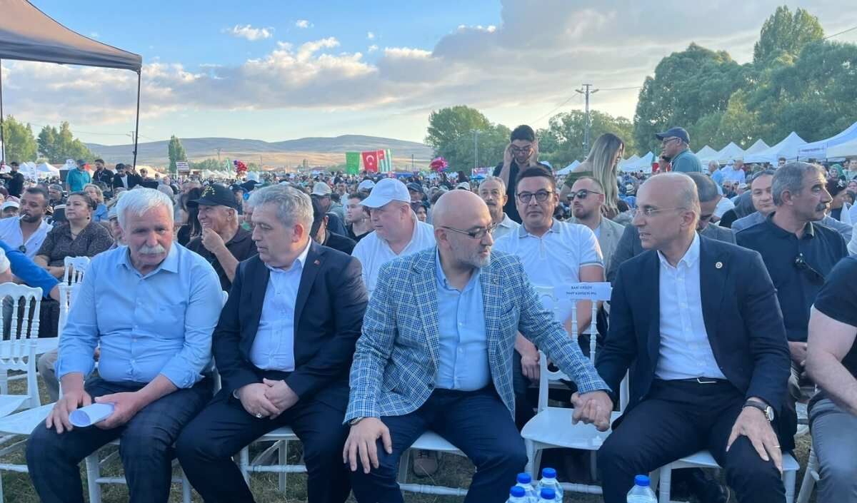 Askin Genc Murat Cahit Cingi (1)