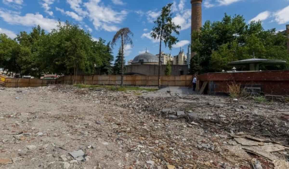 Camikebır Arkeolojı Kazıları (1)