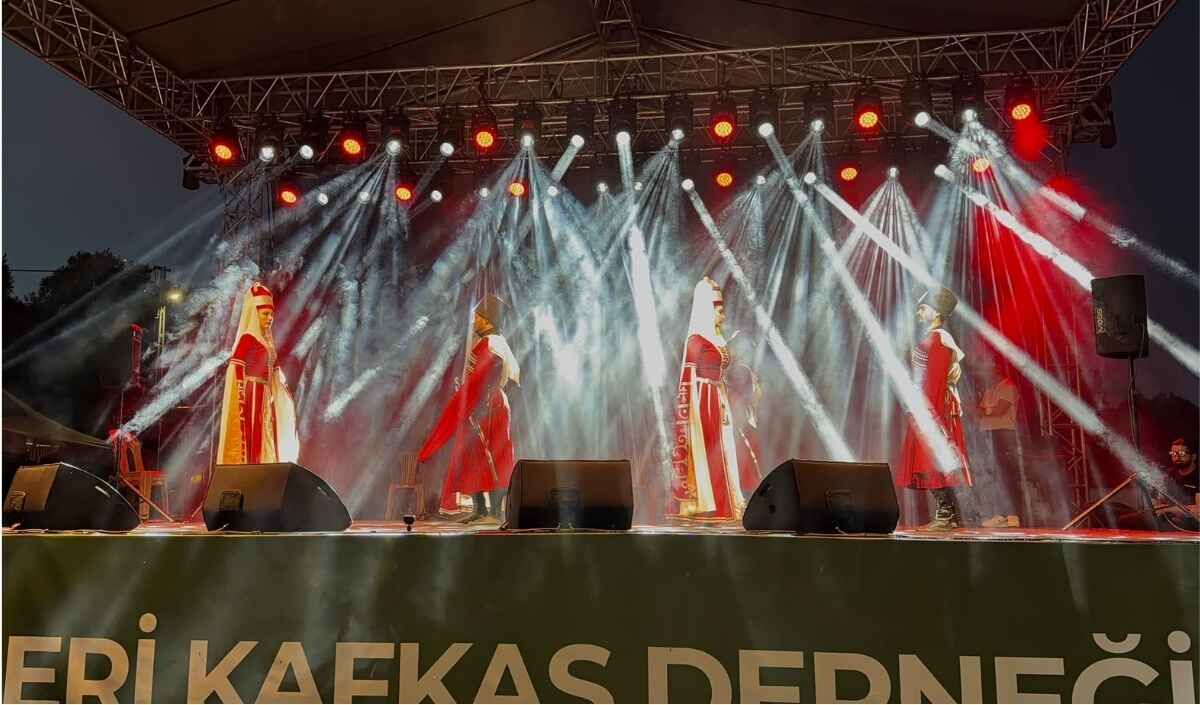 Cerkes Festıvalı (8)
