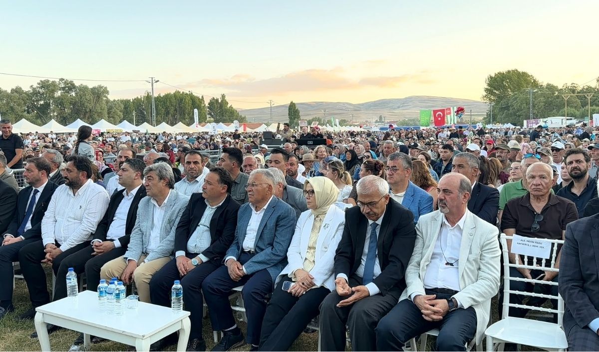 Cerkes Festıvalı