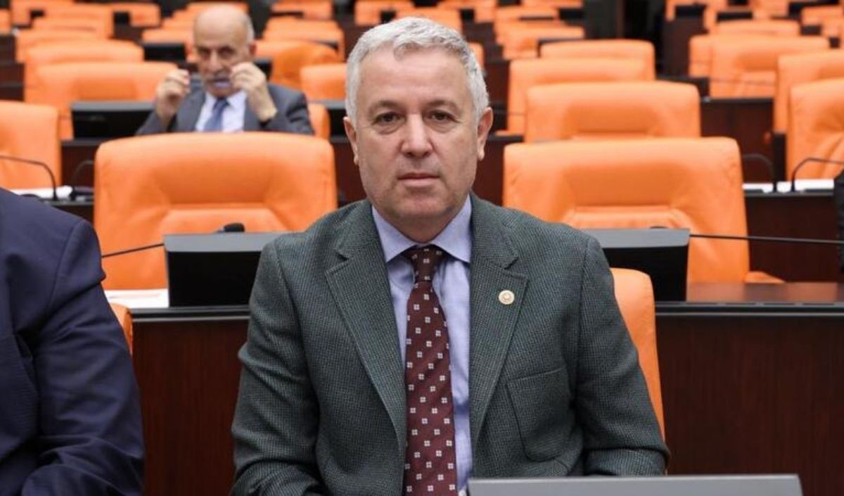 Çetin Arık’ın Da Aralarında Bulunduğu 264 Eski Milletvekili Chp’den Istifa Etti (1)