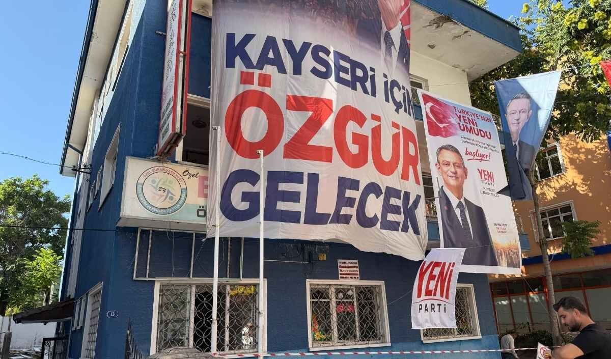 Chp Ile Yeni Parti Üyeleri Arasında Kavga Çevik Kuvvet Tarafları Ayırdı (3)