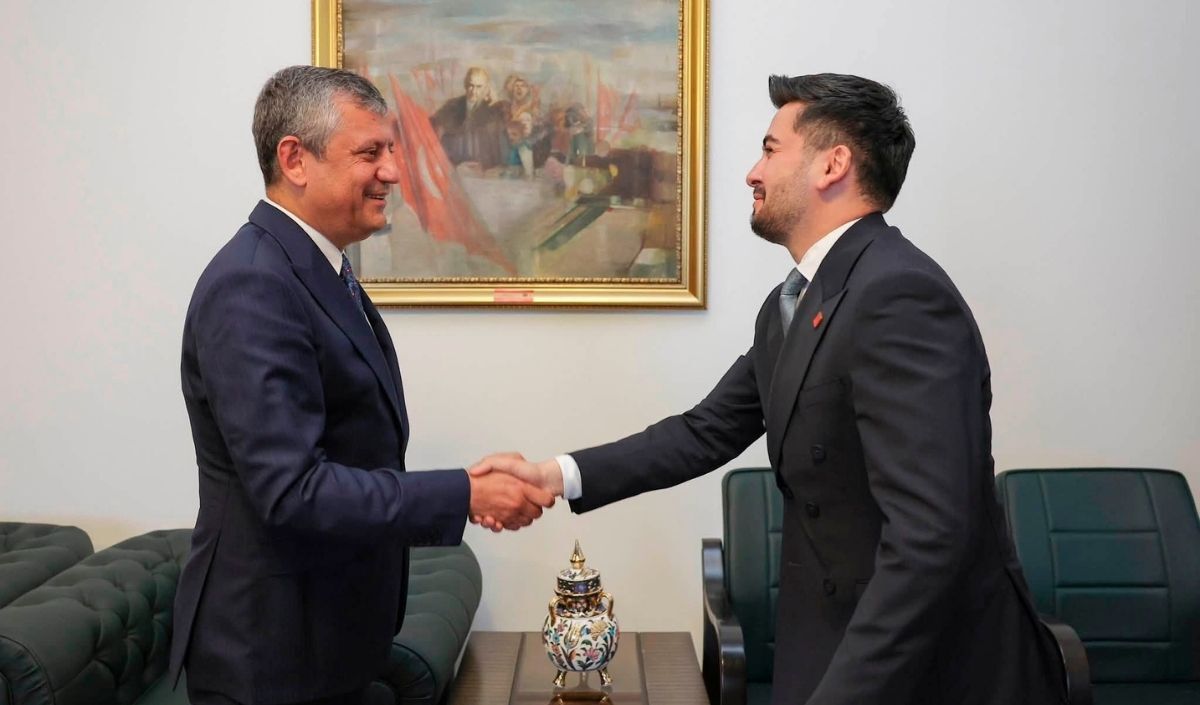Chp Kayseri Eski İl Başkanı Ufuk Ozan Gözbaşı Özgür Özel (1)