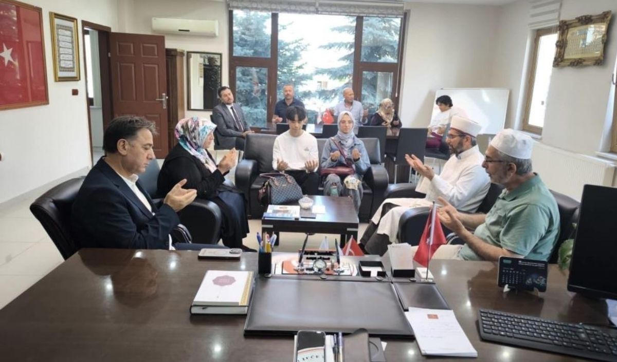 Cınlı Genc Musluman Oldu Develı (2)