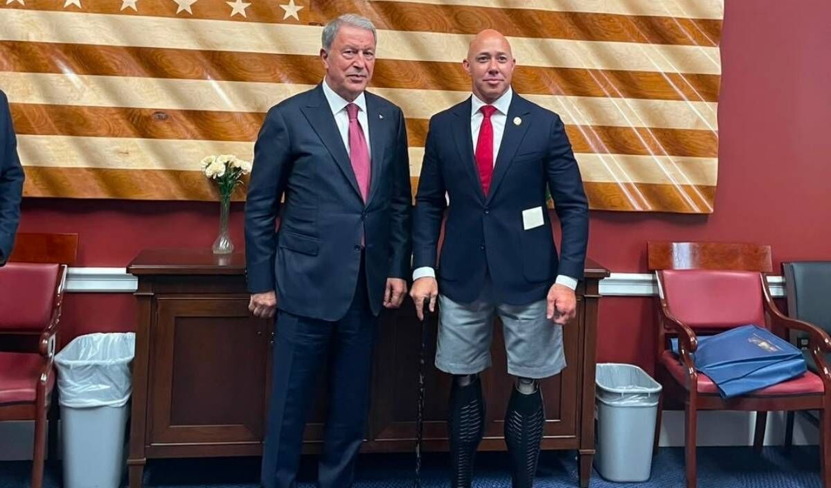 Hulusi Akar'dan F 35 (1)