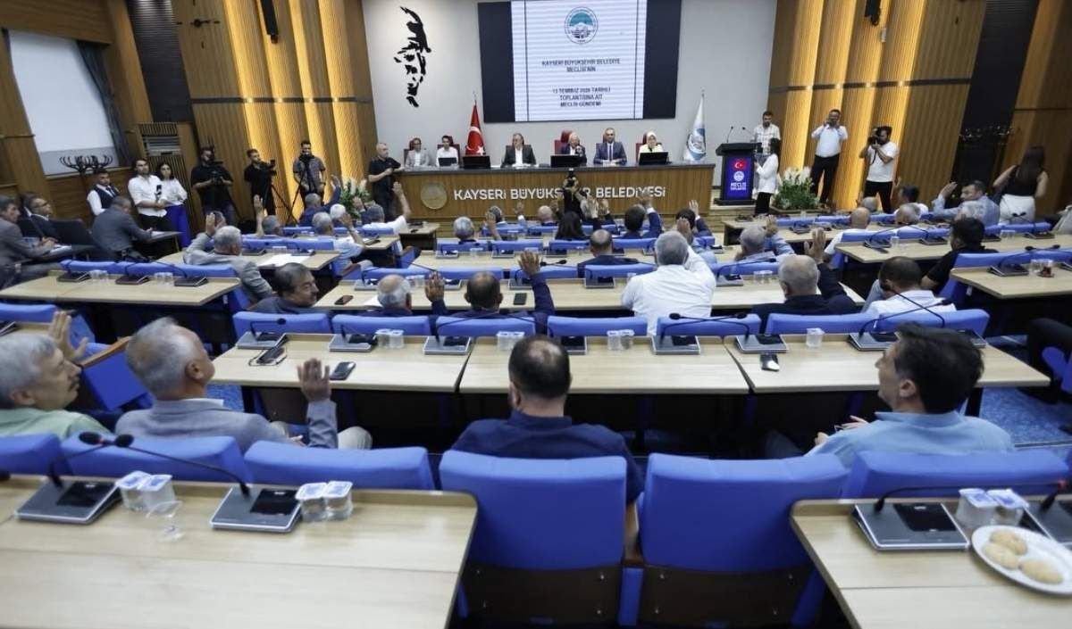 Kayseri Büyükşehir Belediyesi Temmuz Ayı Meclis (3)