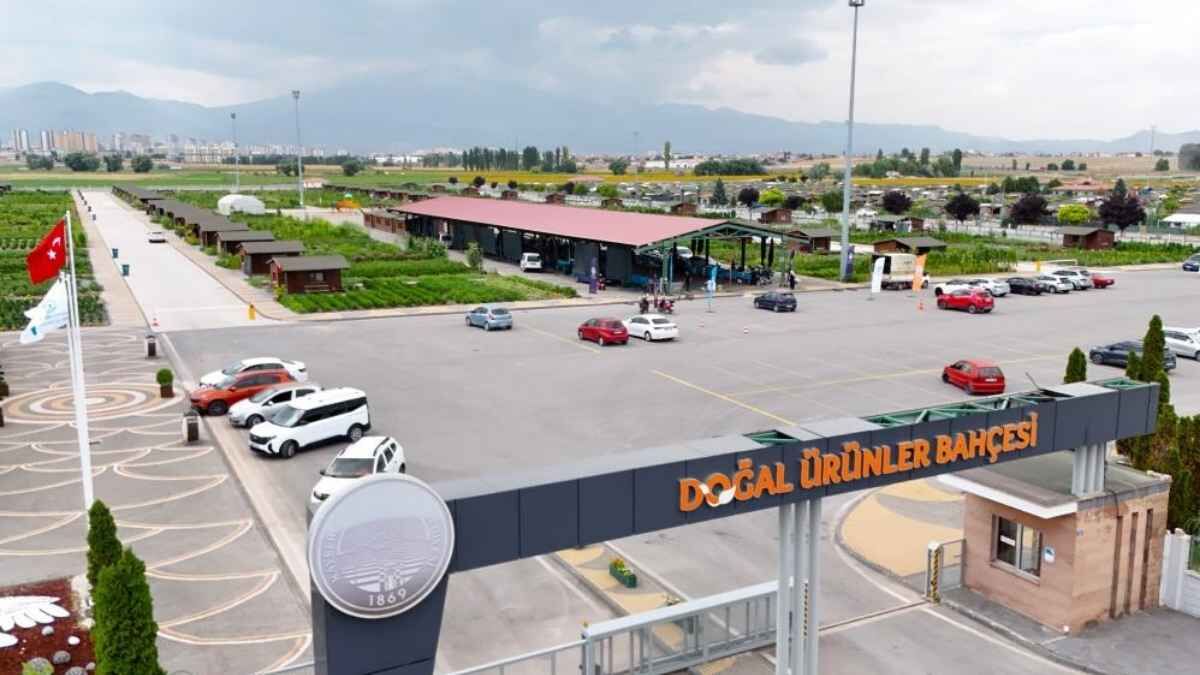 Kayserı Dogal Urunler Pazarı 1