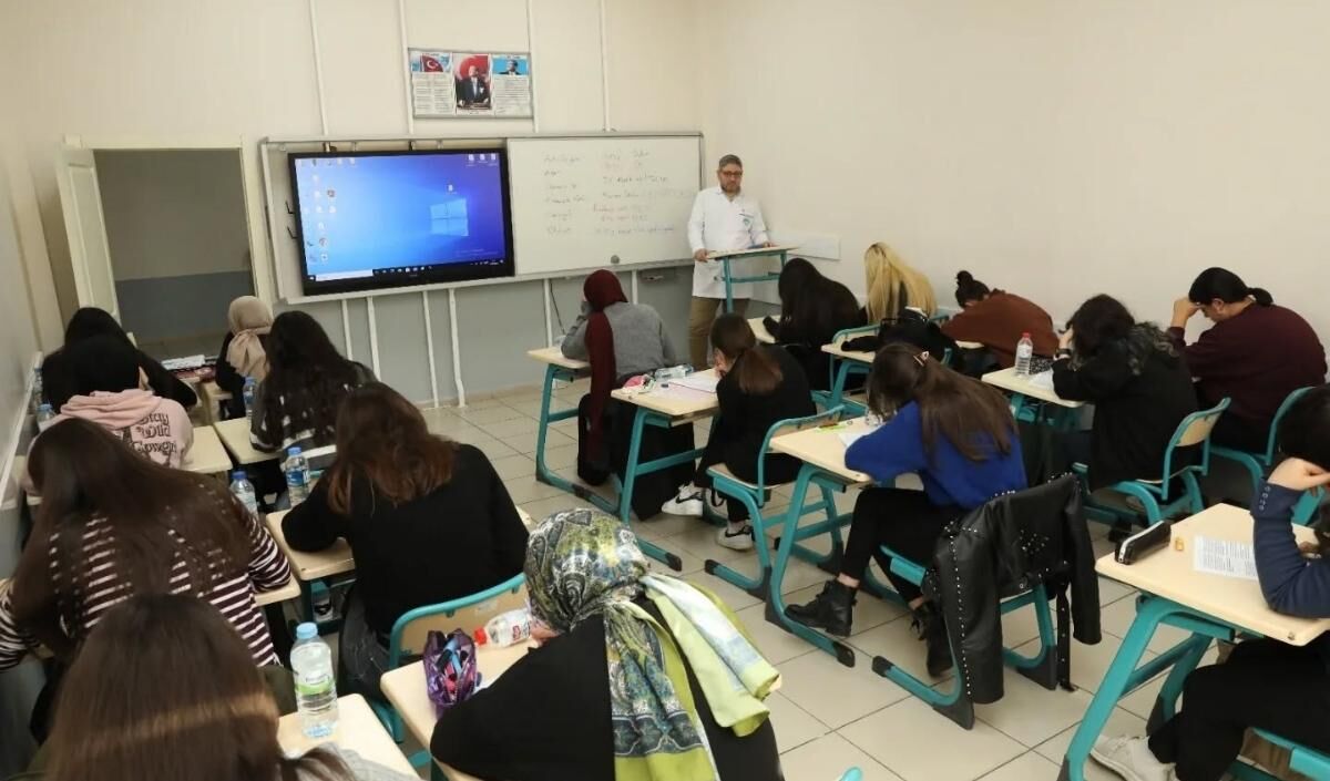 Kayseri'de Eğitim Yatırımları Lgs Ve Yks (4)