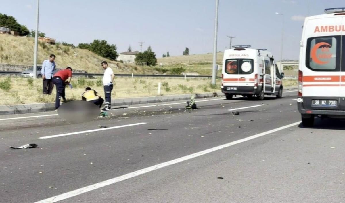 Kayseri'de Otomobil Ile Motosiklet Çarpıştı 1 Ölü, 1 Yaralı (3)