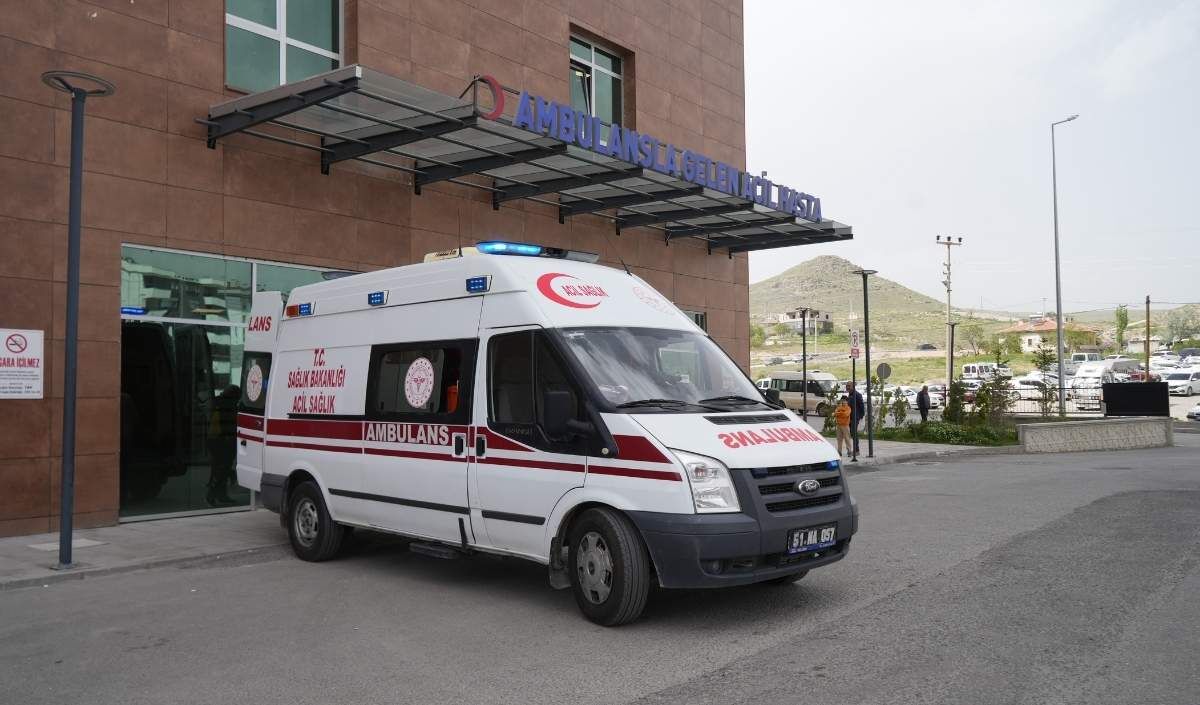 Nigde Otomobil Motosiklet Kaza