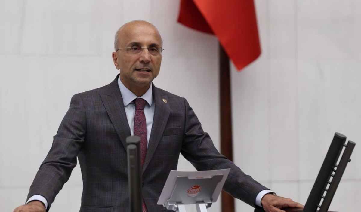 Aşkın Genç’ten Özgür Özel’e Destek (3)