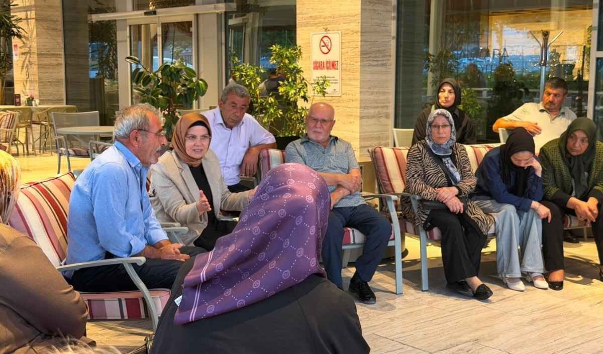 Ayşe Böhürler’den ‘Terör’ Mesajı (1)
