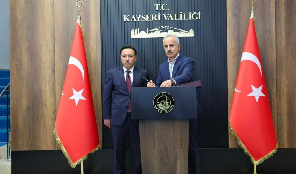 Bakan Uraloğlu’ndan Kayseri Valisi Gökmen Çiçek’e Ziyaret (3)