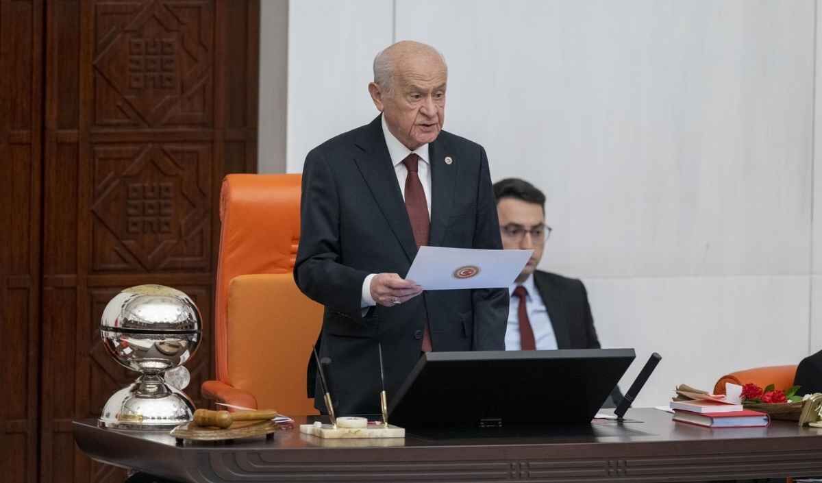 Ismail Özdemir Devlet Bahçeli (2)