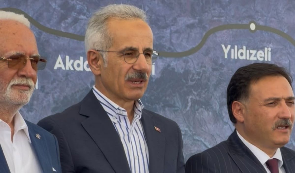 Kayseri Hizli Tren Bakan Uraloglu