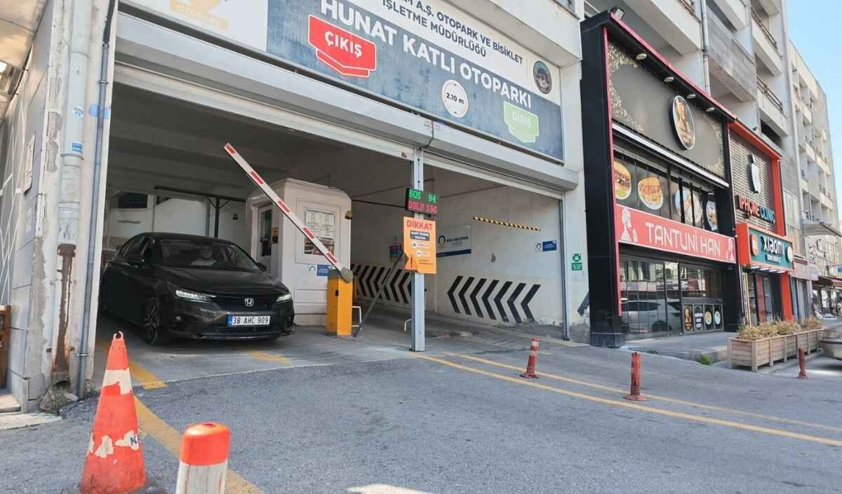 Kayseri’de Otopark Sistemi Değişti! Yeni Dönem Hunat’ta Başladı (1)