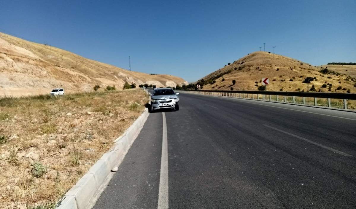 Malatya Kayseri Yolunda Trafik Kazası 8 Yaralı (2)