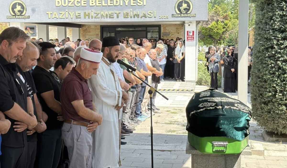 Ortopedi Ve Travmatoloji Uzmanı Dr. Erkut Karaca (1)
