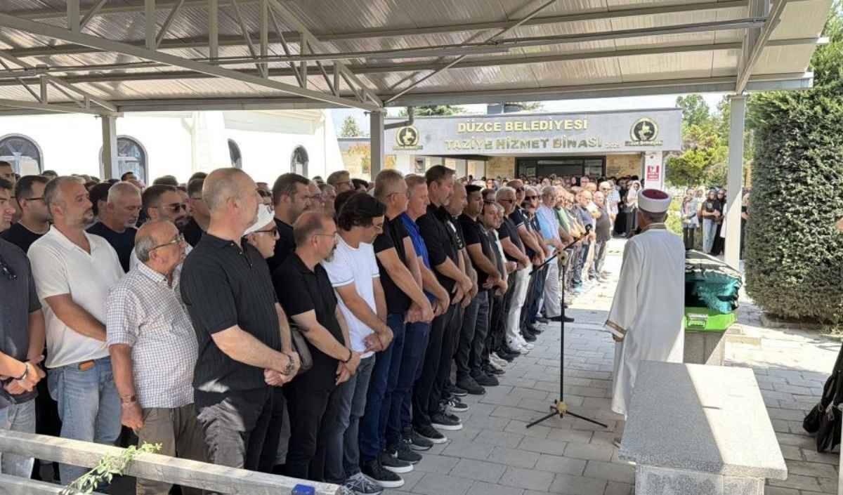 Ortopedi Ve Travmatoloji Uzmanı Dr. Erkut Karaca (3)