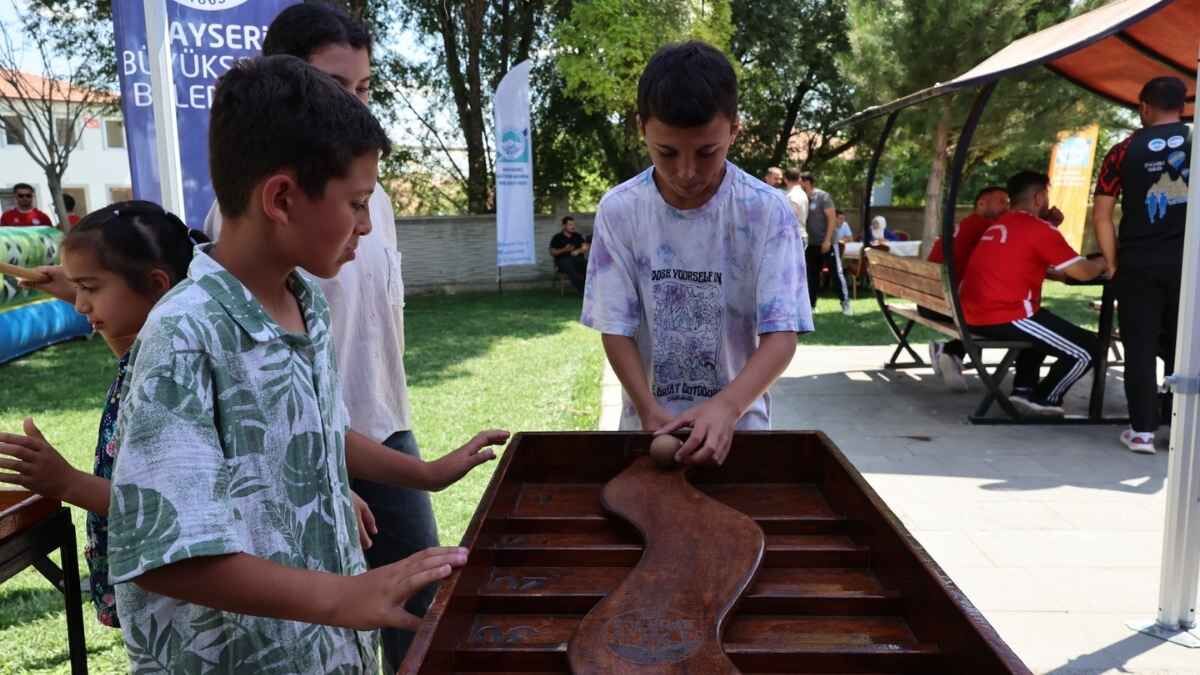 Spor As Sarioglan Spor Okulu Kapanis (1)