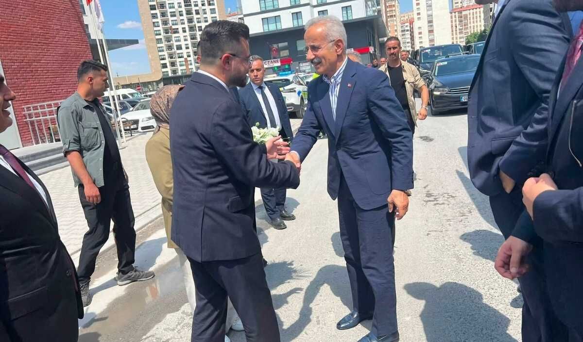Uraloğlu Okandan K.maraş Kayseri Yol (2)