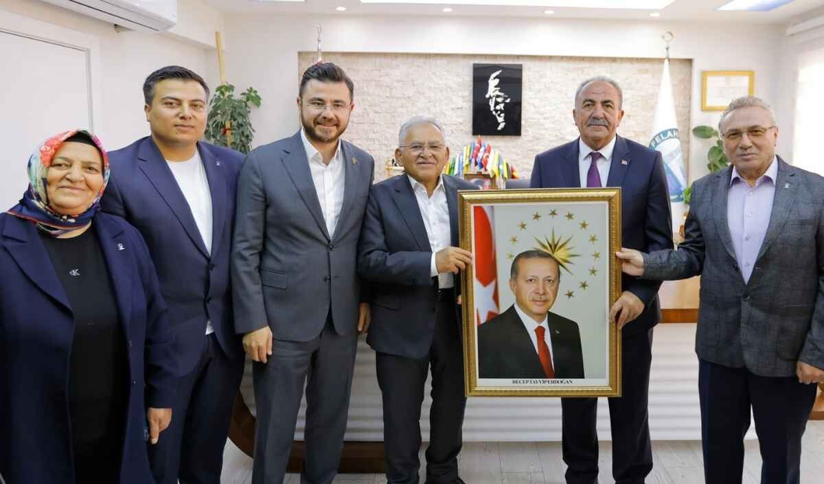 CHP’den istifa eden Şeref Güleser’e AK Parti’den ilk ziyaret!