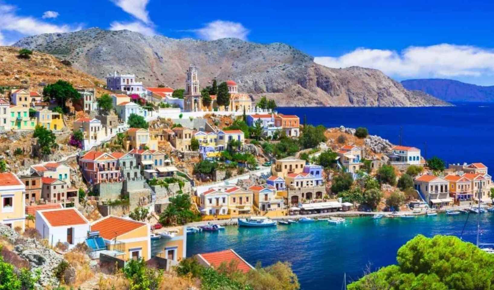 Meis Adası’nda yaşayacaklara 5 bin Euro destek verilecek