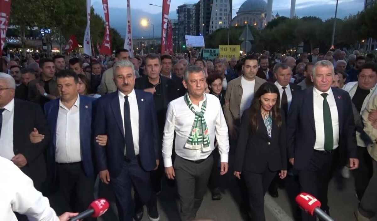 Özgür Özel: Arkadaşlarımızı satmayacağımızı söyledik