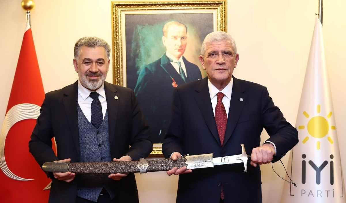 Özgür Özel İyi̇ Parti Gafı! Sedat Kılınç (2)
