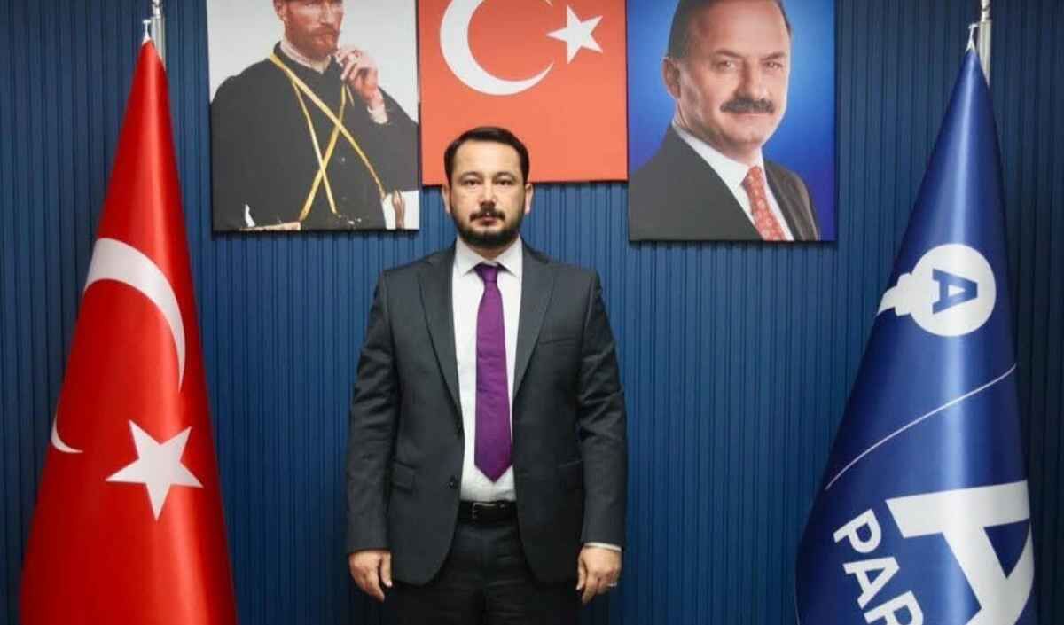 Anahtar Parti İl Başkanı Kılıç’tan Doğu Türkistanlı vatandaşlar için çağrı
