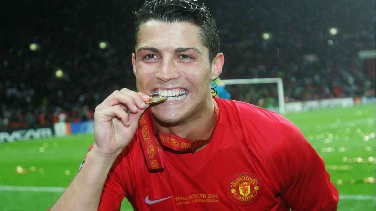 Ronaldo UEFA Şampiyonlar Ligi finalinde kaydettiği gol ile de birlikte dikkatleri üzerine çekmeyi başarmıştı. 